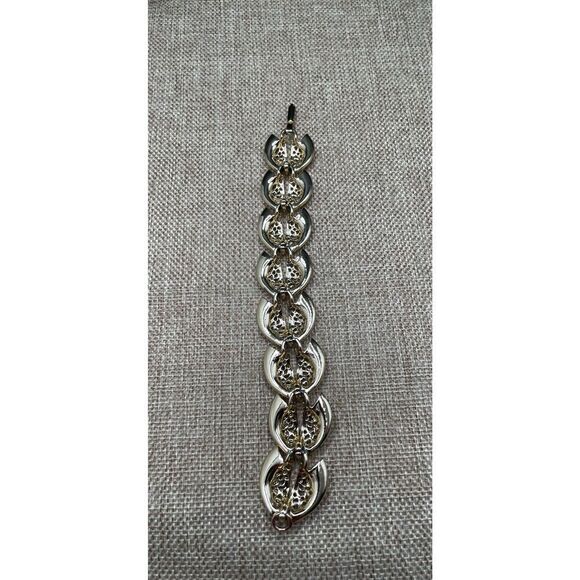 Vintage Filagree Style Eight Link Gold Tone Bracelet - Picture 7 of 11